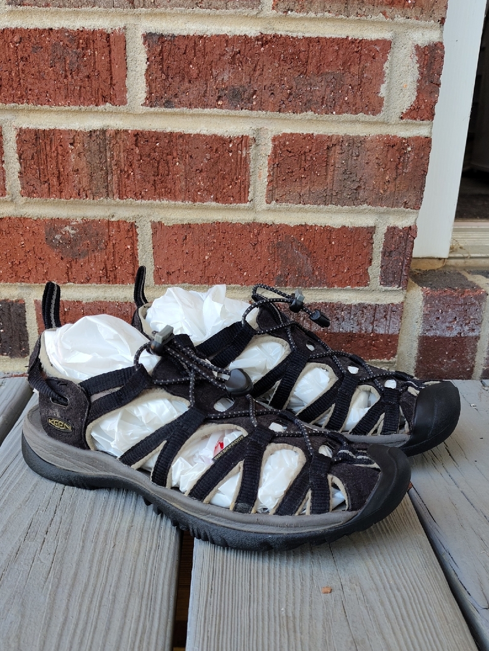 Keen Men's Black and Gray Hiking/Walking Sandal